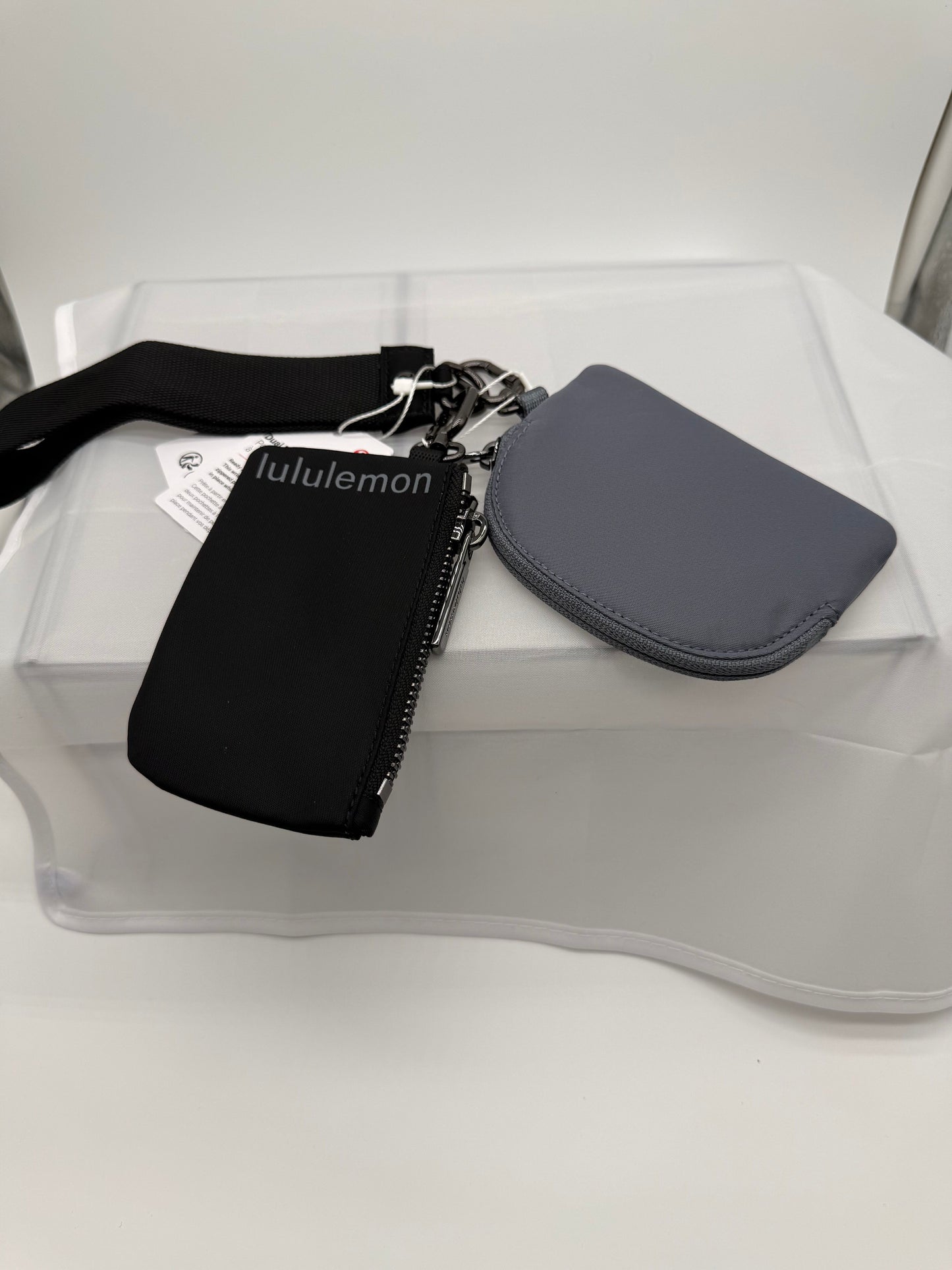 Lululemon - Dual Pouch Wristlet - Black / Grey