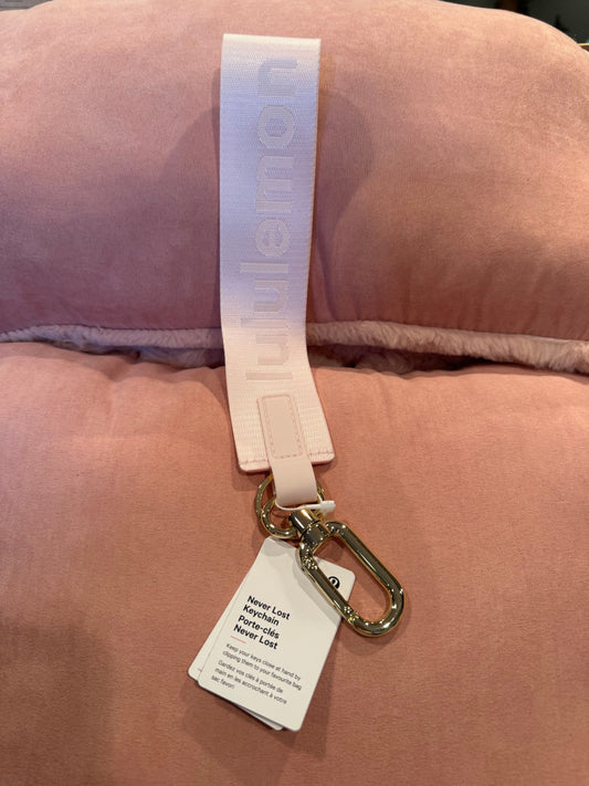 Lululemon - Never Lost Keychain - Baby Pink