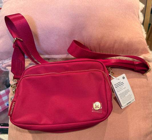 Lululemon - Everywhere Crossbody Bag- Magenta