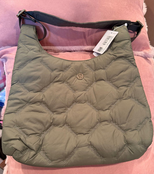 Lululemon - Quilty Pleasures Shoulder Bag - Mini Army Green