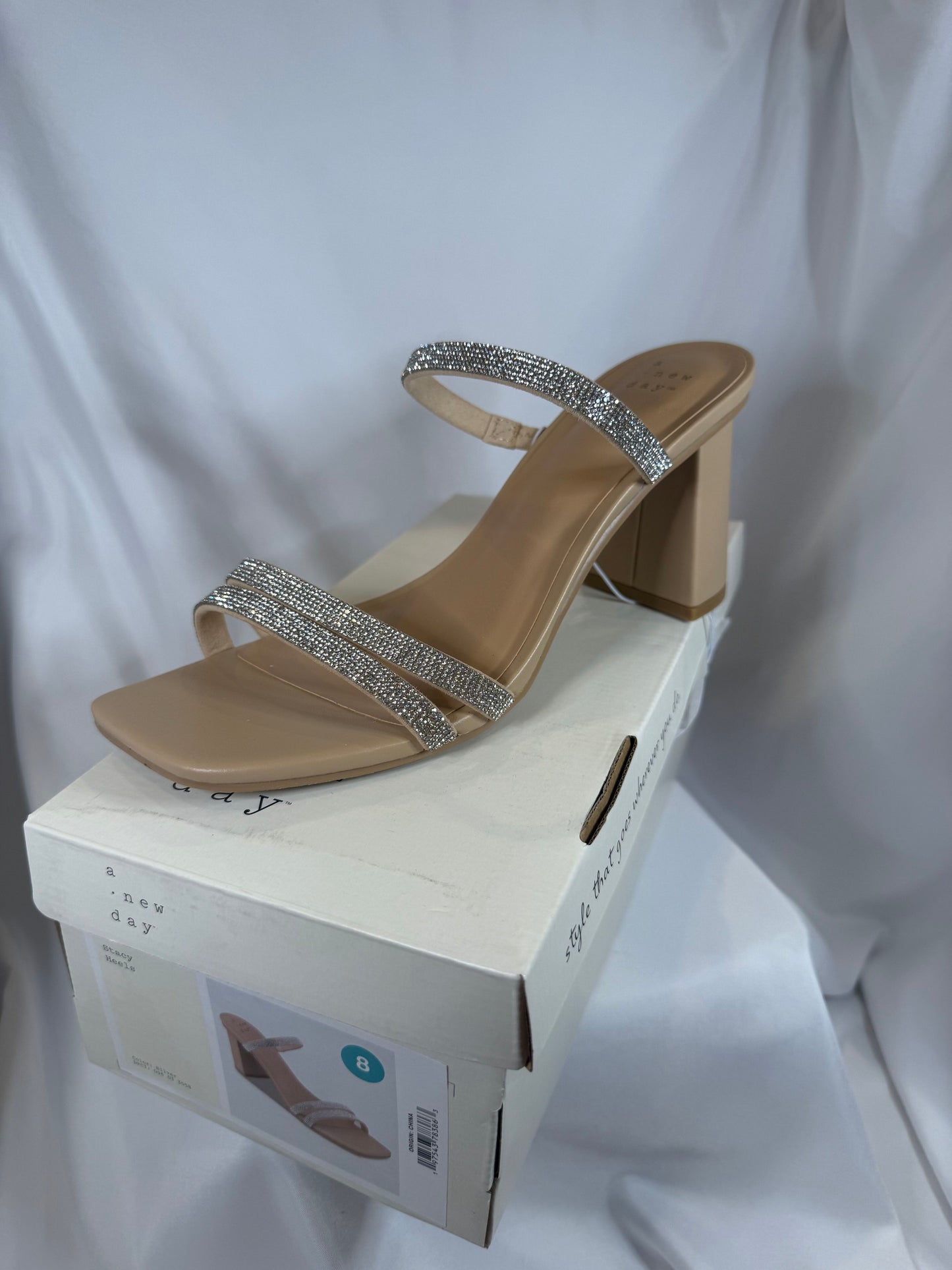 a. new day - Stacy Heels- Size 8
