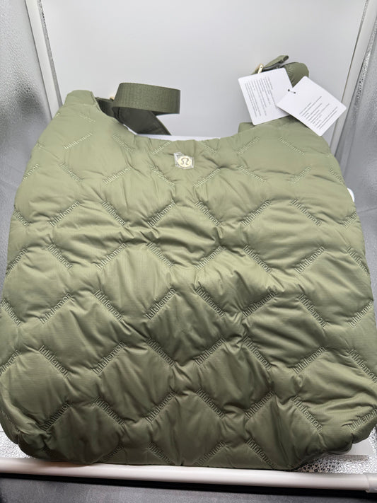 Lululemon - Quilty Pleasures Shoulder Bag - Army Green