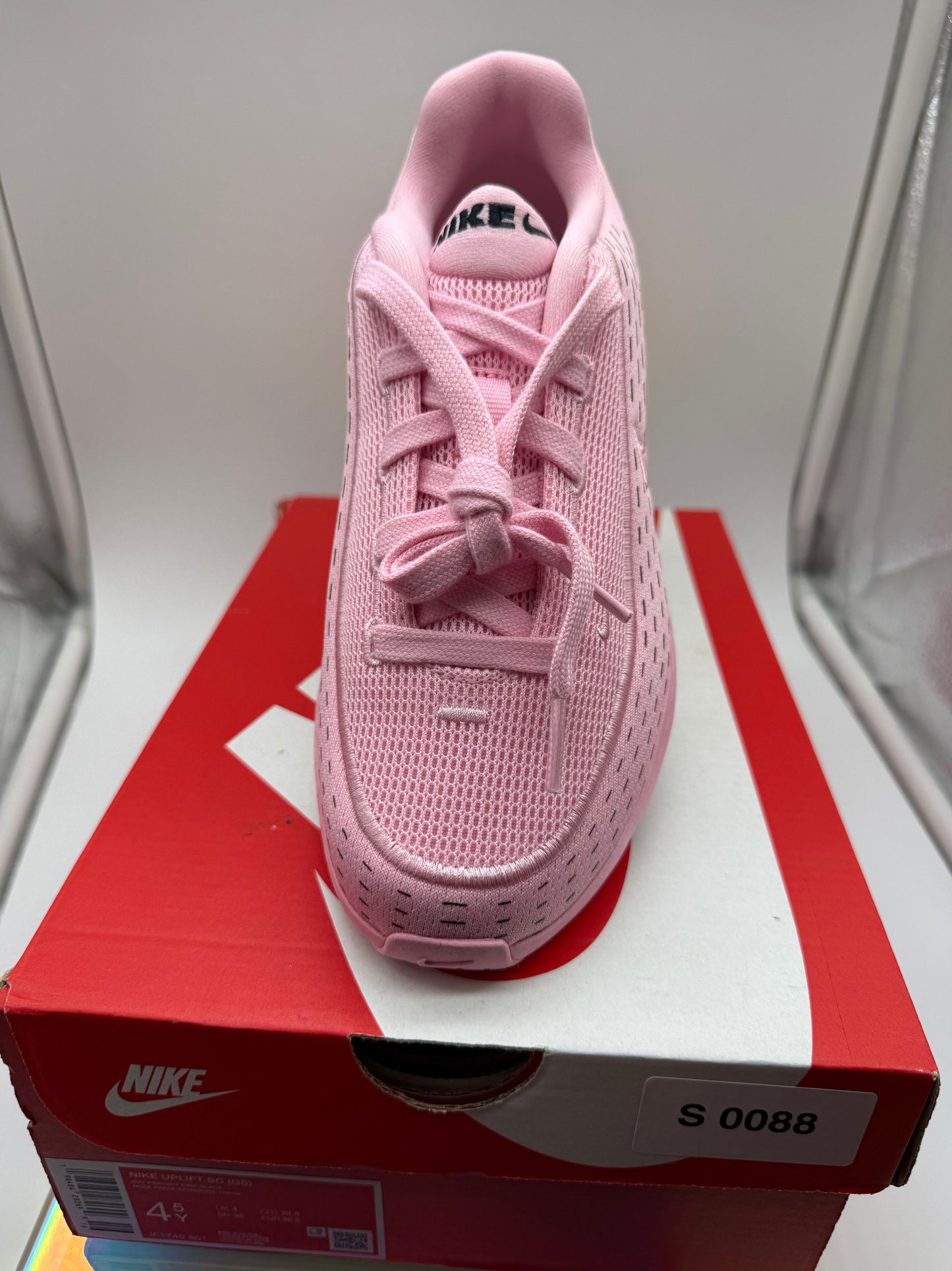 Nike Uplift - 4.5Y Shy Pink