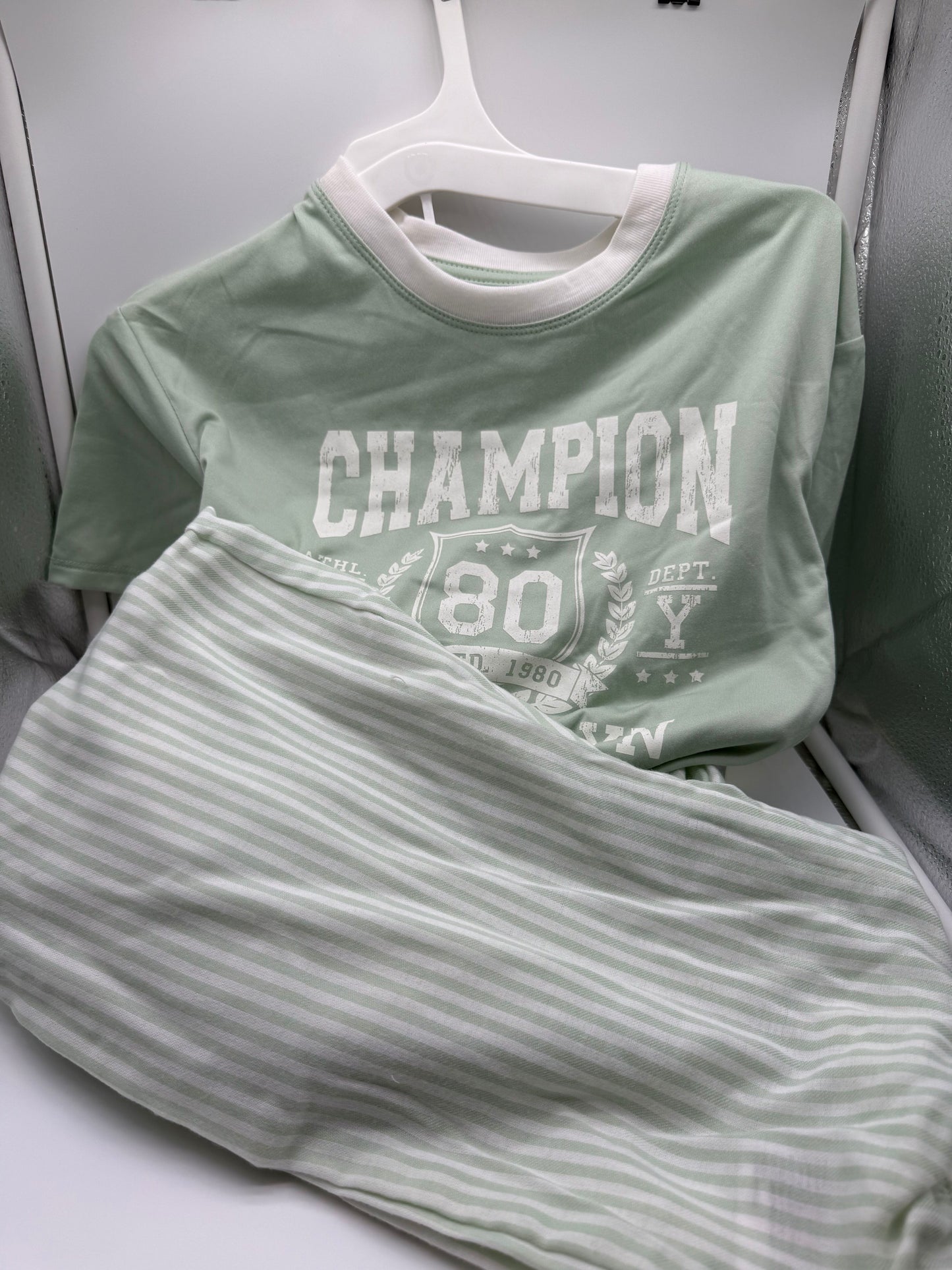 Girls Pajama Set - M (8)